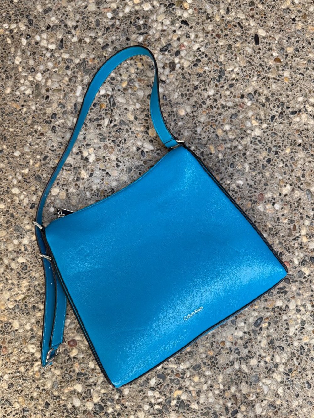 Classic Calvin Klein Bright Blue Vegan Leather Shoulder Bag - Picture 13 of 15